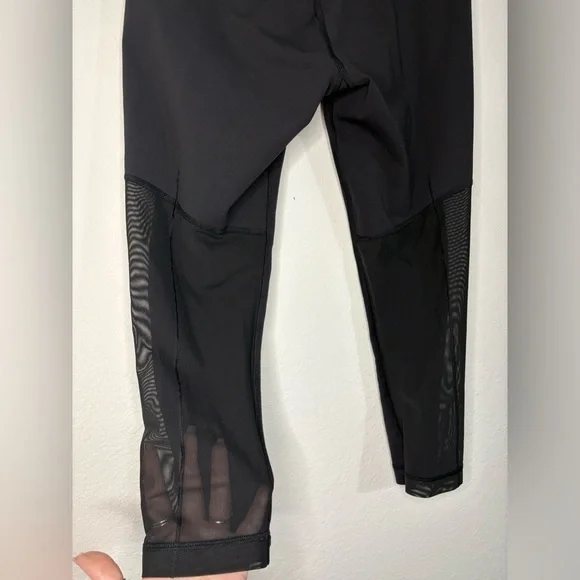 Lululemon Breathe Easy Leggings size 4 - Picture 3 of 10